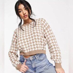 Hollister Houndstooth Dark Tan and Ivory Cropped Sweater XS